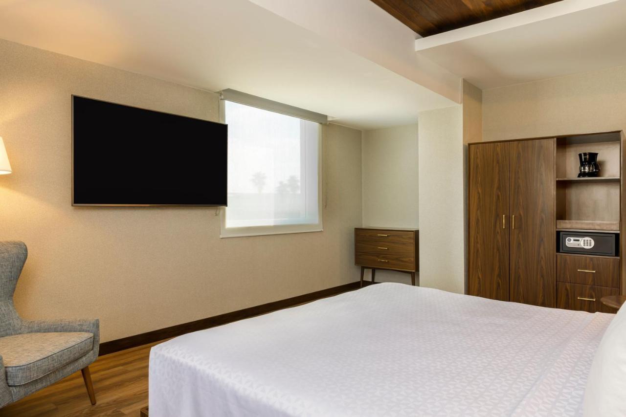 Four Points By Sheraton Monterrey Airport Apodaca Buitenkant foto
