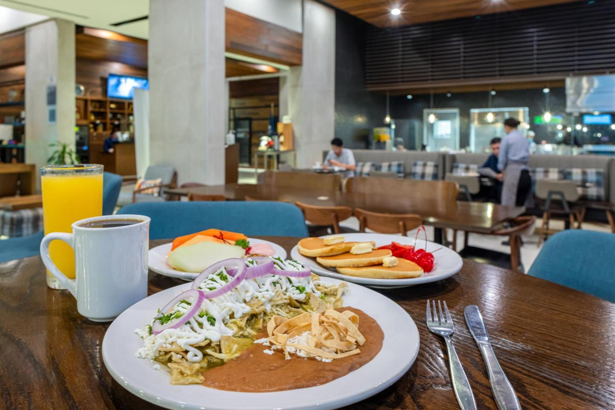 Four Points By Sheraton Monterrey Airport Apodaca Buitenkant foto